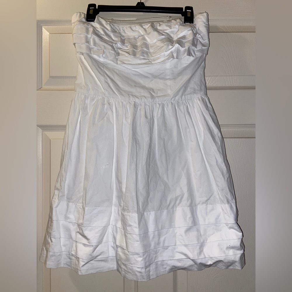 Ruffle strapless dress